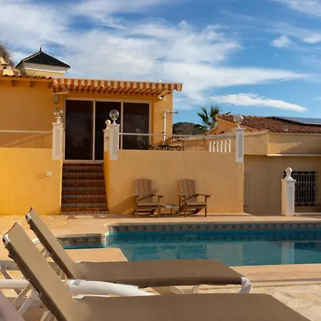 Oliva Villa